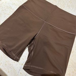 Lululemon 6in Align Shorts